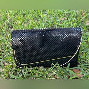 Vintage Bueno 1970s Black and Gold Chainmail Purse
